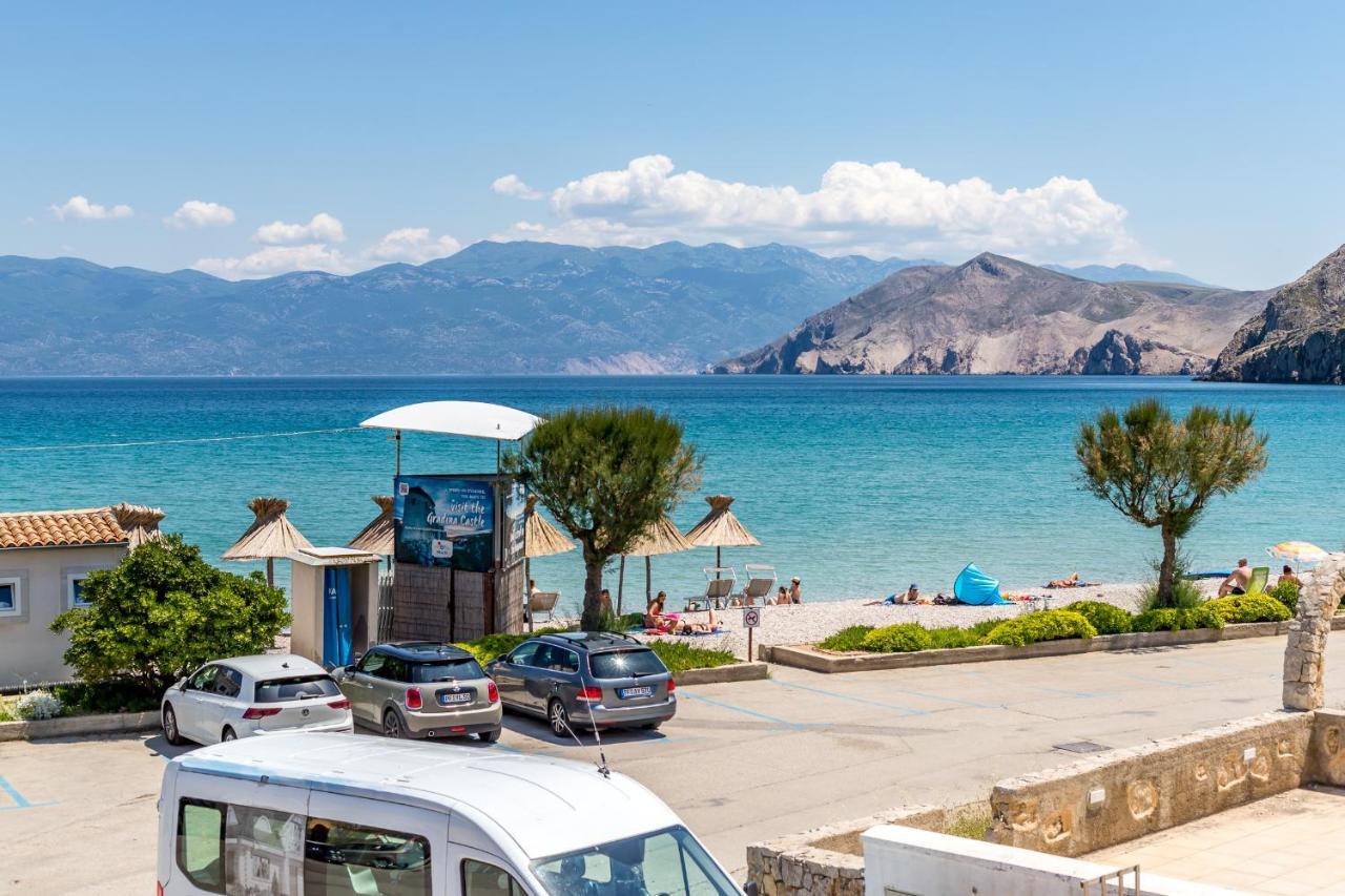 Beach Holiday Baska Esterno foto